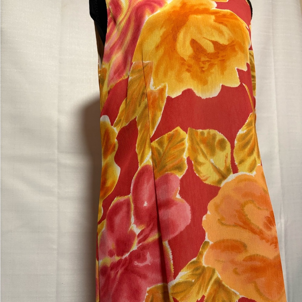 Floral Sleeveless Maxi Dress in Red and Orange.Elegant with Ruffled Hem,Side Zip
